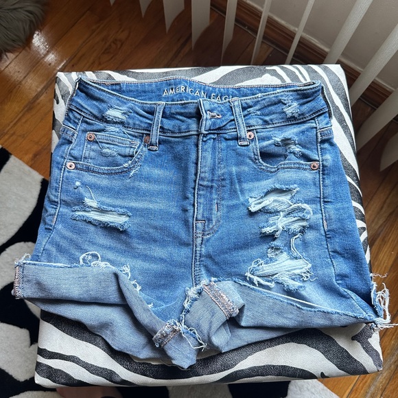American Eagle high rise shorts - Picture 5 of 6